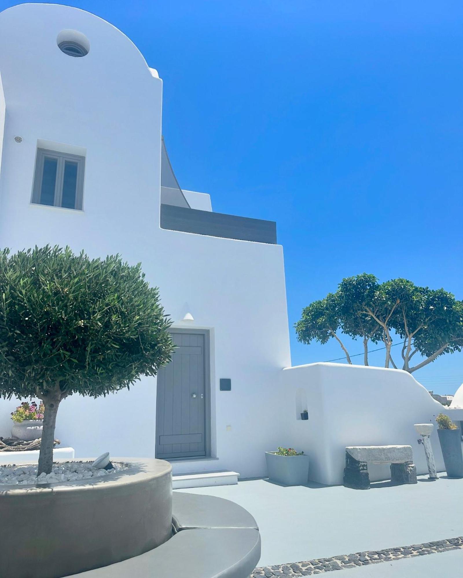 White Harmony Suites 메갈로호리 외부 사진